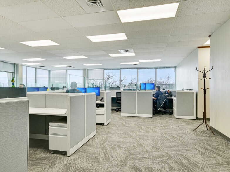 More Photos Of 1106 Clayton Ln, Austin Office For Lease