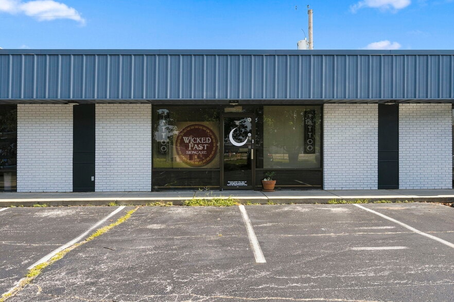 More Photos Of 5601 S Campbell Ave, Springfield General Retail For Sale