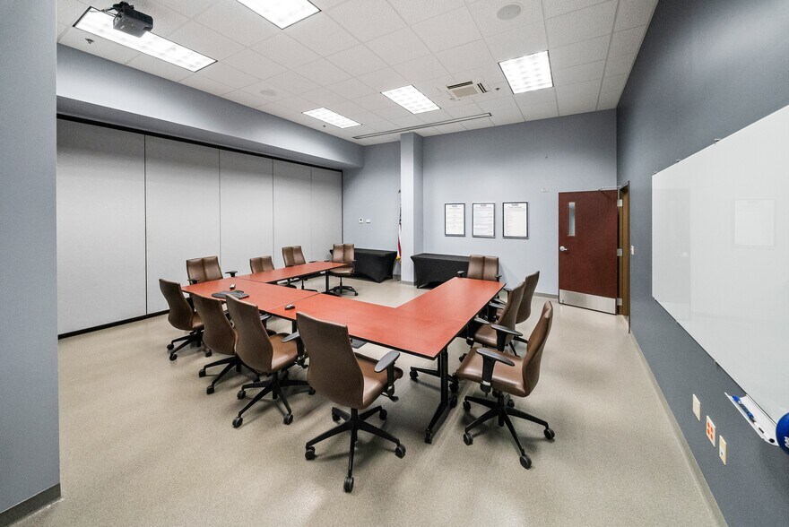 More Photos Of 6001 W Van Horn Tavern Rd, Columbia Office For Lease