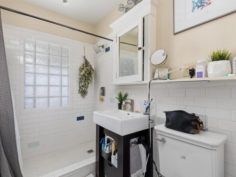 More Photos Of , Minneapolis Unknown For Sale