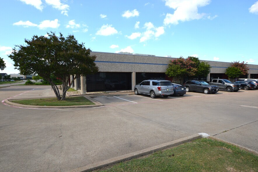 More Photos Of 1203 Beta Ct, Rockwall Light Manufacturing For Lease