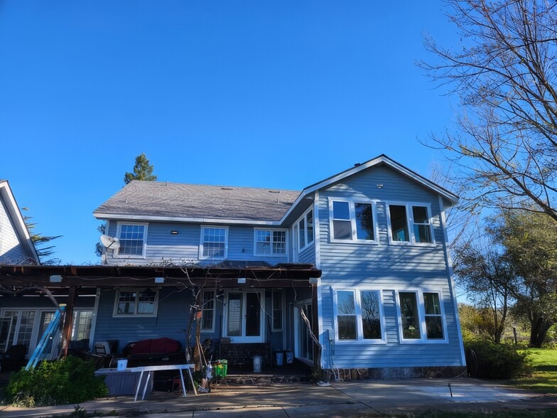 More Photos Of 10580 Dickson Rd, Plymouth Winery Vineyard For Sale