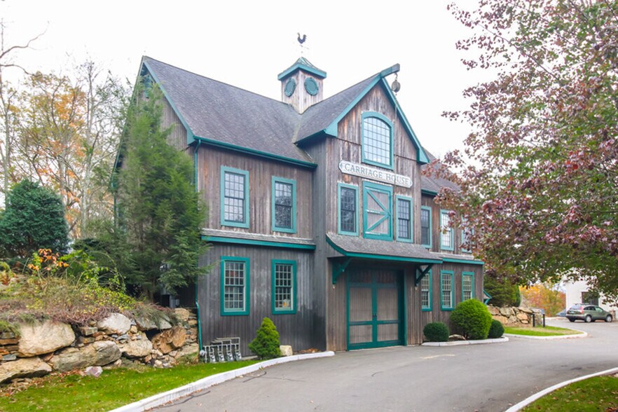 More Photos Of 2614 Boston Post Rd, Guilford Office Residential For Lease