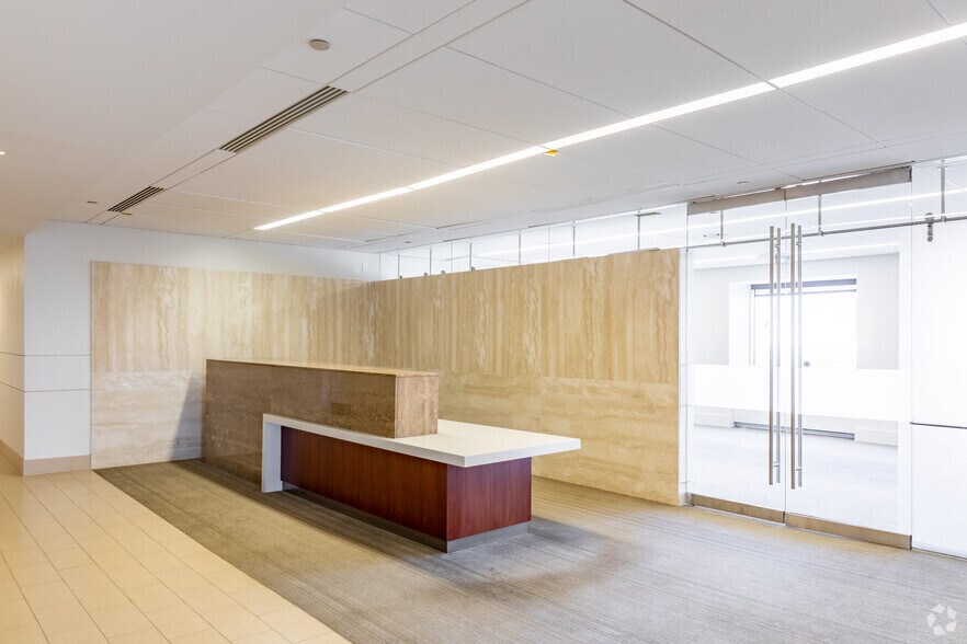 More Photos Of 133 Peachtree St NE, Atlanta Office For Lease