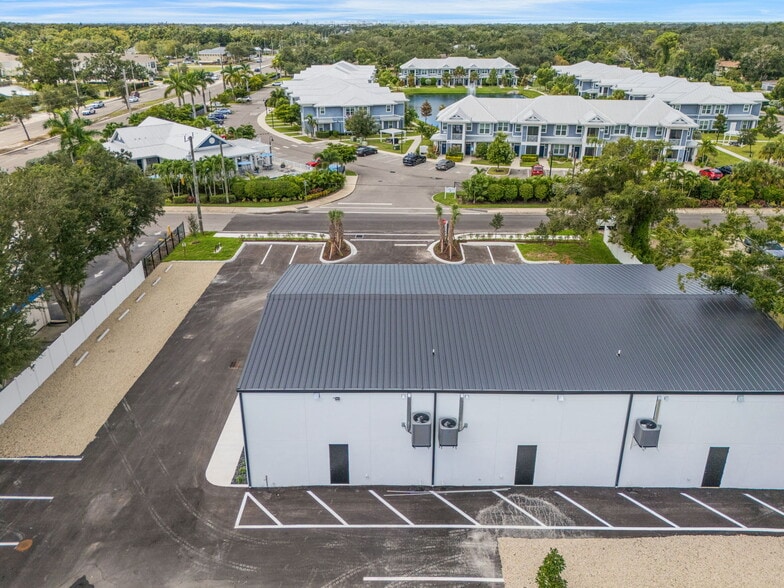 More Photos Of 124 Houle Ave, Sarasota Unknown For Lease