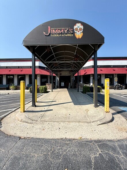 More Photos Of 6365 Peachtree Industrial Blvd, Atlanta Restaurant For Sale