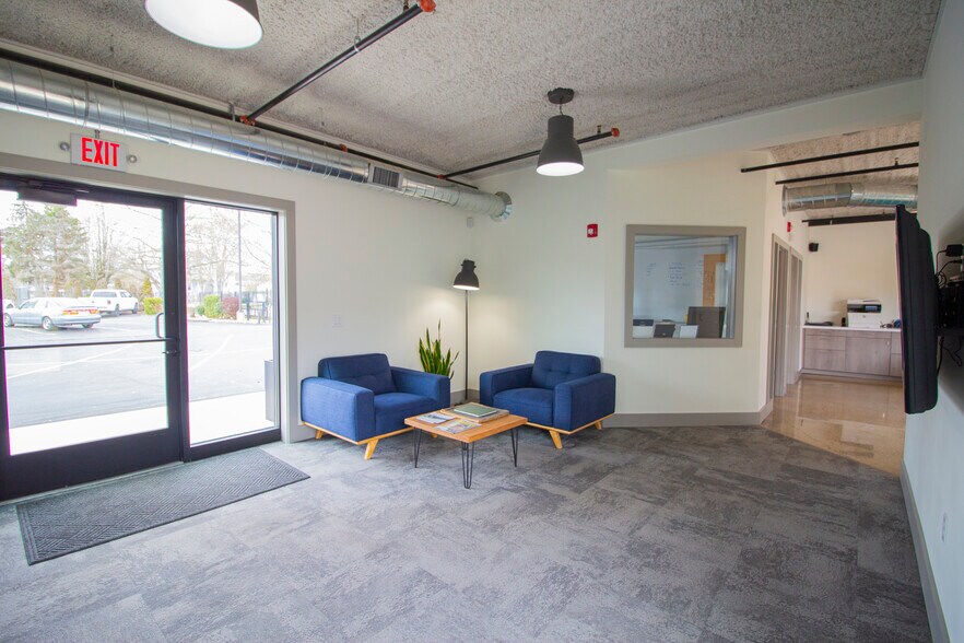 More Photos Of 501 W Willard St, Kalamazoo Office For Lease