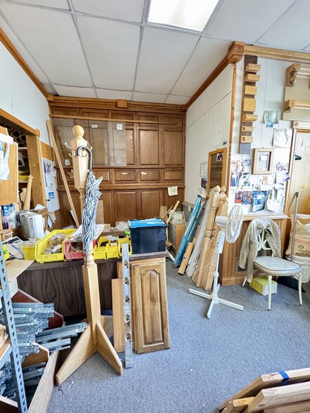 More Photos Of 305 Main St, Shirley Storefront For Sale