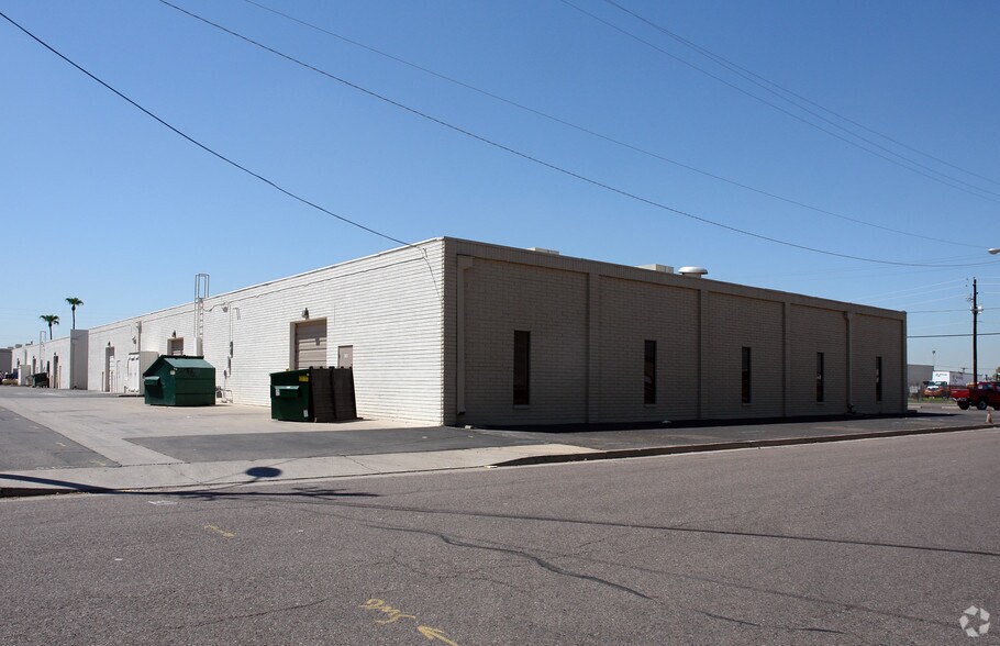 More Photos Of 3617-3621 N 35th Ave, Phoenix Warehouse For Lease