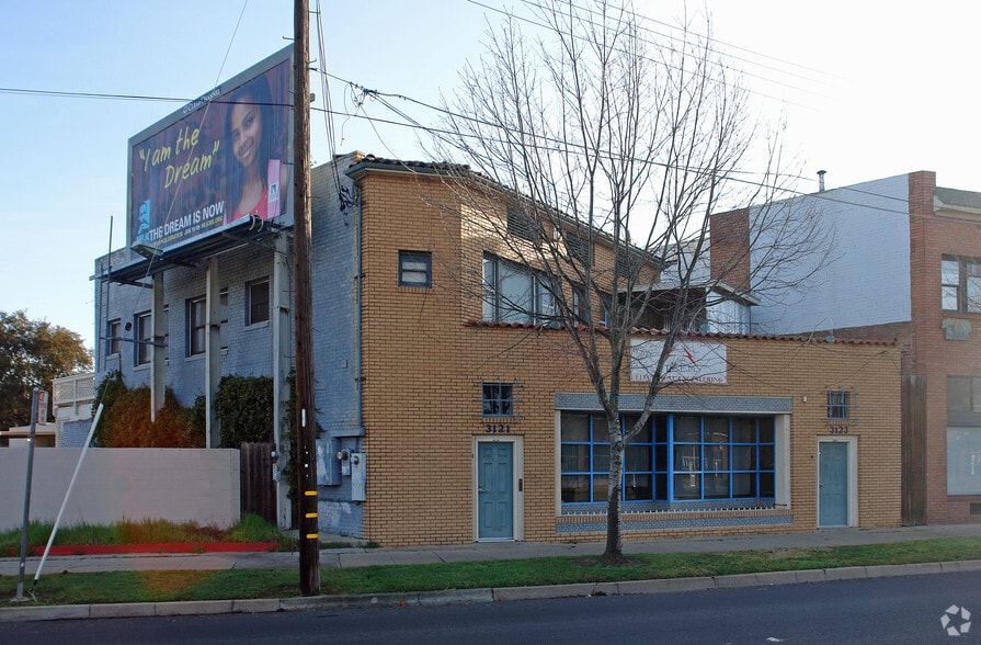 More Photos Of 3121 Broadway, Sacramento Storefront Retail Residential For Lease