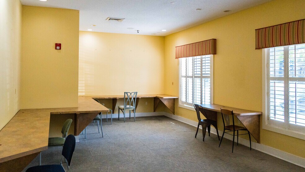 More Photos Of 3000 S Adams St, Tallahassee Apartments For Sale