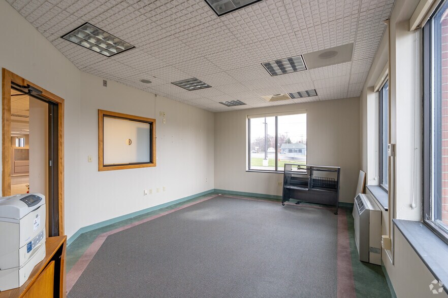 More Photos Of 6840 Erie Rd, Derby Bank For Sale