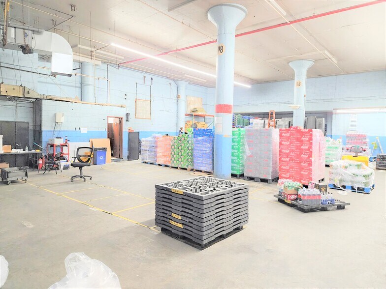 More Photos Of 38-20 Review Ave, Long Island City Warehouse For Lease