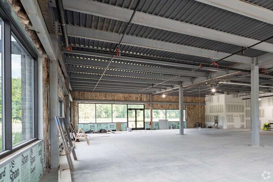 More Photos Of 44244-44284 W 12 Mile Rd, Novi Unknown For Lease