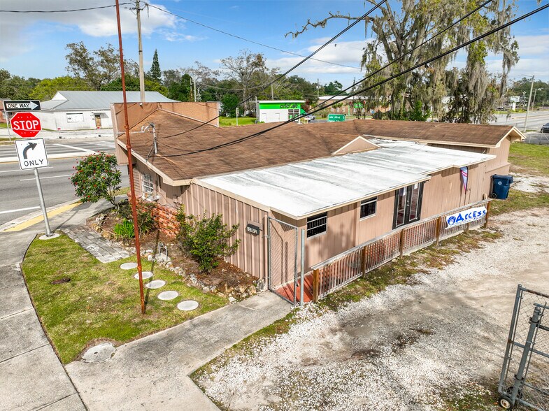 More Photos Of 315 Magnolia Ave, Auburndale Office Residential For Lease