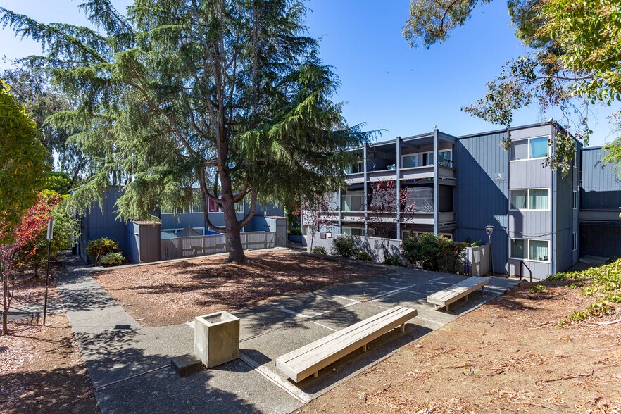 More Photos Of 201 Avian Dr, Vallejo Apartments For Sale