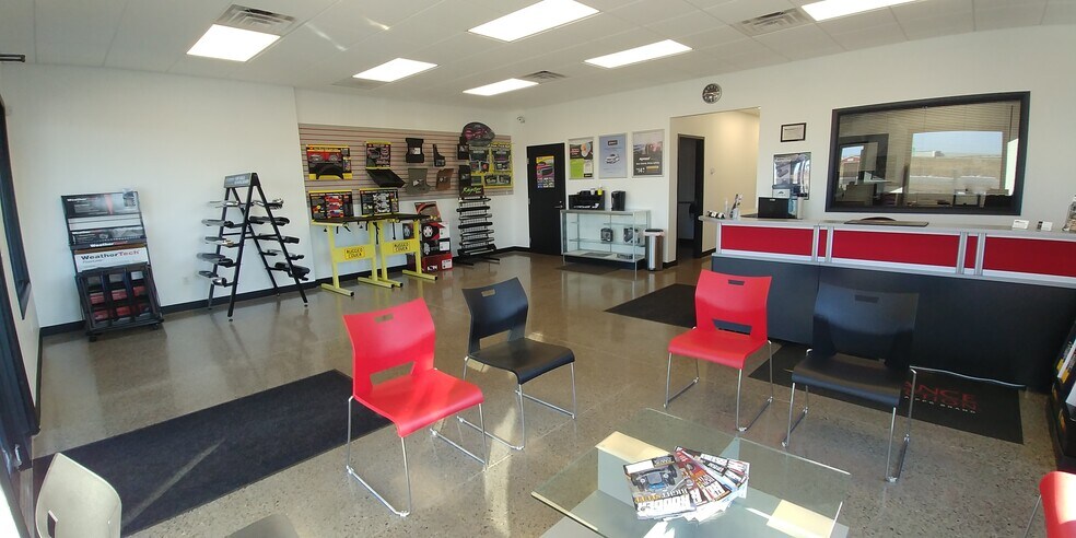 More Photos Of 71 Cooper Ave, Tonawanda Auto Repair For Sale