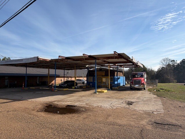 Primary Photo Of 270 Maddox Rd, Jackson Freestanding For Sale