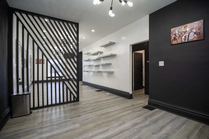 More Photos Of 6632 E Truman Rd, Kansas City General Retail For Sale