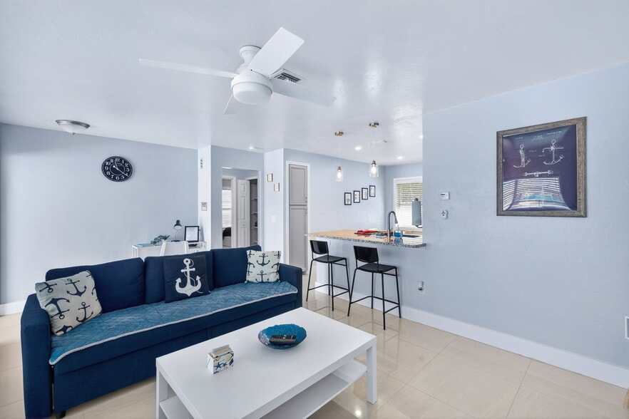 More Photos Of 624 SE 46th St, Cape Coral Apartments For Sale