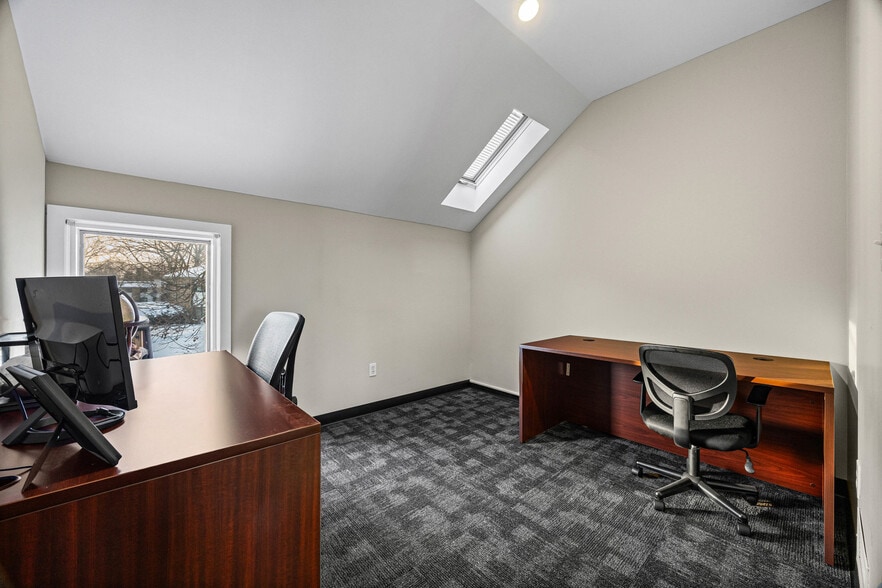 More Photos Of 955 E Henrietta Rd, Rochester Medical For Lease