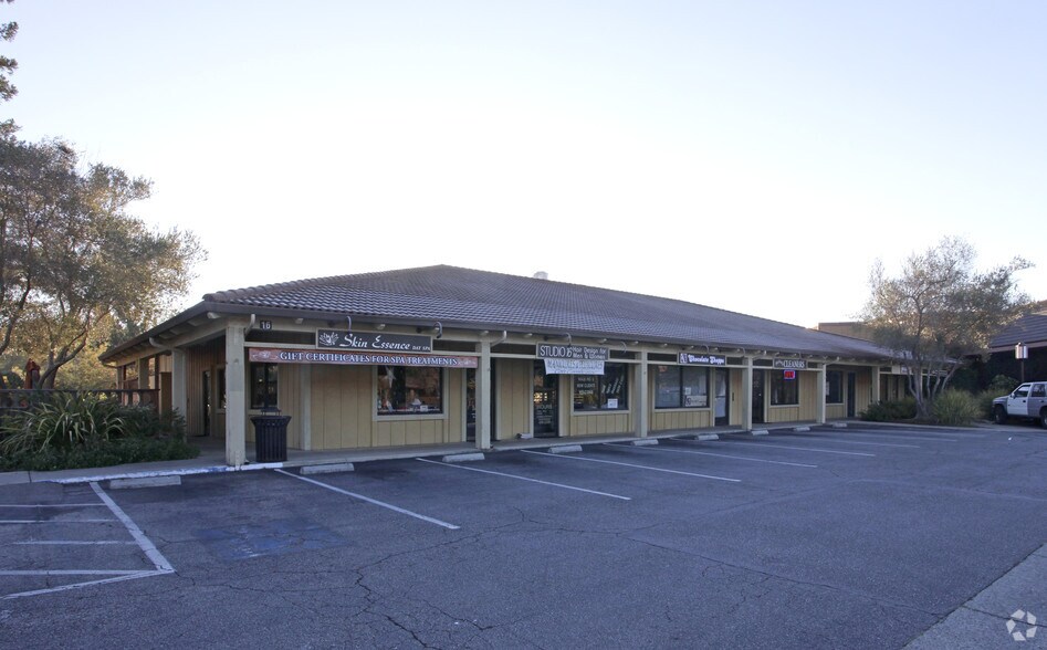 More Photos Of 14 Victor Sq, Scotts Valley Unknown For Lease