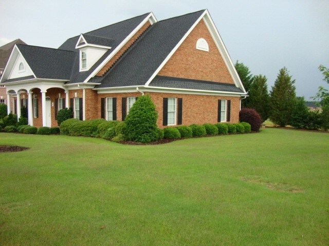 More Photos Of 2 Leas Courtyard Dr, Seneca Medical For Sale