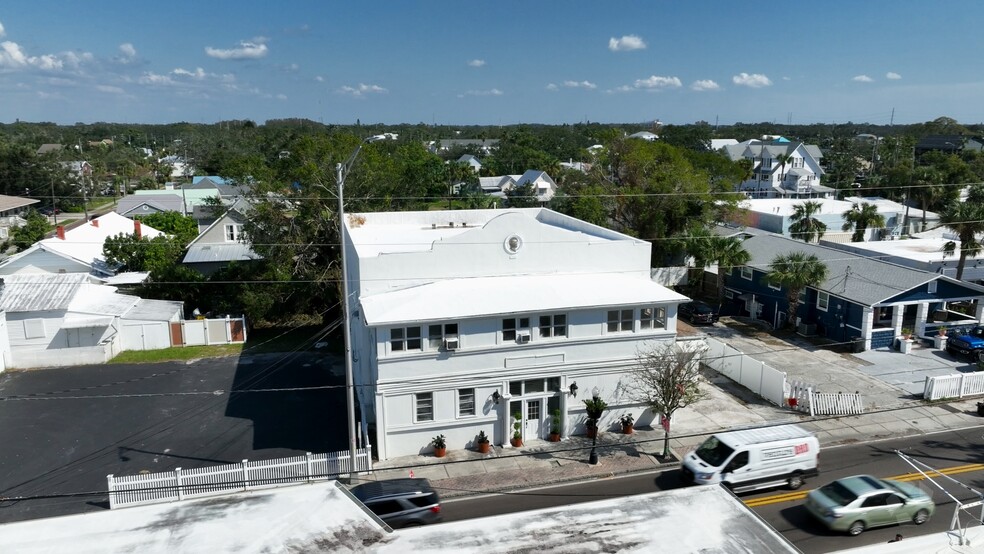 Primary Photo Of 218 N Pinellas Ave, Tarpon Springs Apartments For Sale