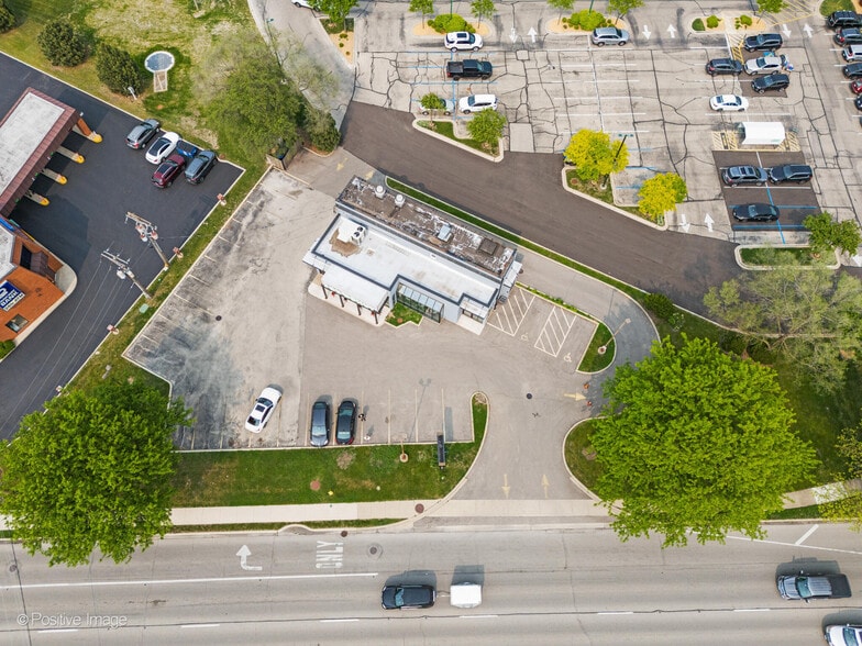 More Photos Of 720 E Rand Rd, Mount Prospect Fast Food For Sale