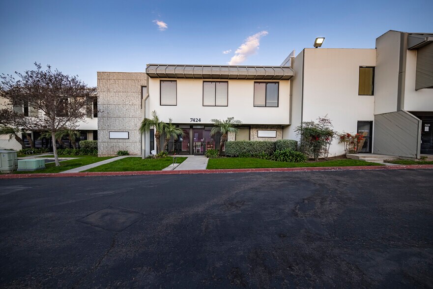 More Photos Of 7424 Trade St, San Diego Warehouse For Lease