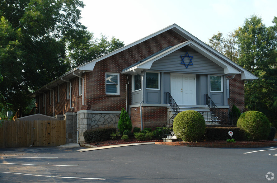 Primary Photo Of 4141 Bancroft Cir, Tucker Religious Facility For Lease