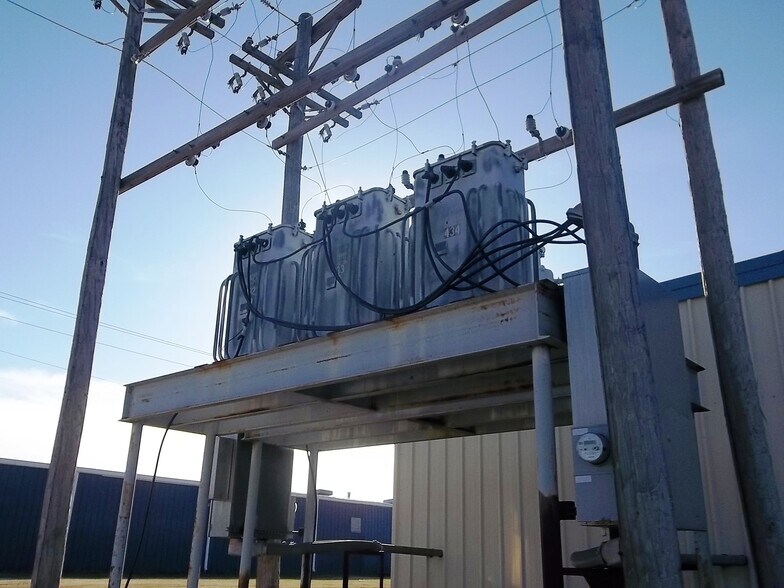 More Photos Of 1250 Tank Street, Neodesha Industrial For Sale