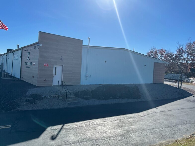 More Photos Of 70 Frank Mossberg Dr, Attleboro Warehouse For Lease