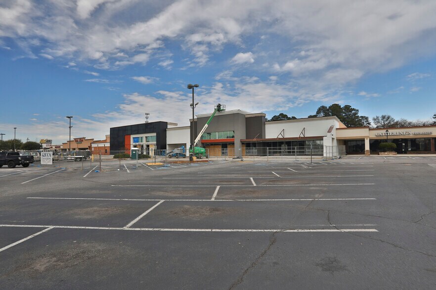 More Photos Of 3435 Wrightsboro Rd, Augusta Storefront For Lease