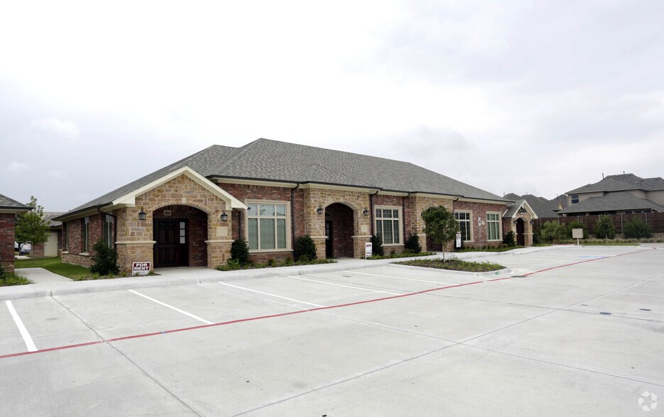 More Photos Of 425 Old Newman Rd, Frisco Office For Lease