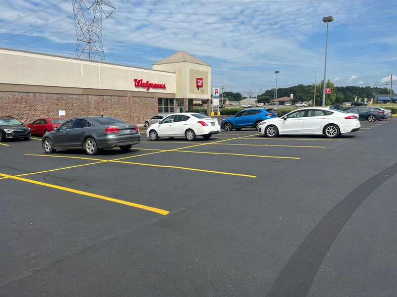 More Photos Of 1477 Highway 72 N, Loudon Unknown For Lease