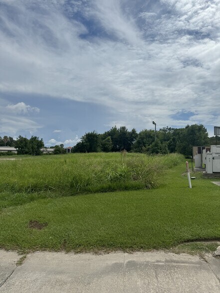 More Photos Of 10850 Mead rd, Baton Rouge Land For Sale