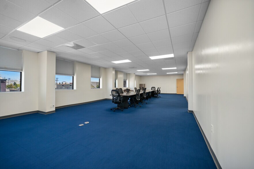 More Photos Of 3360 W Olympic Blvd, Los Angeles Office For Lease