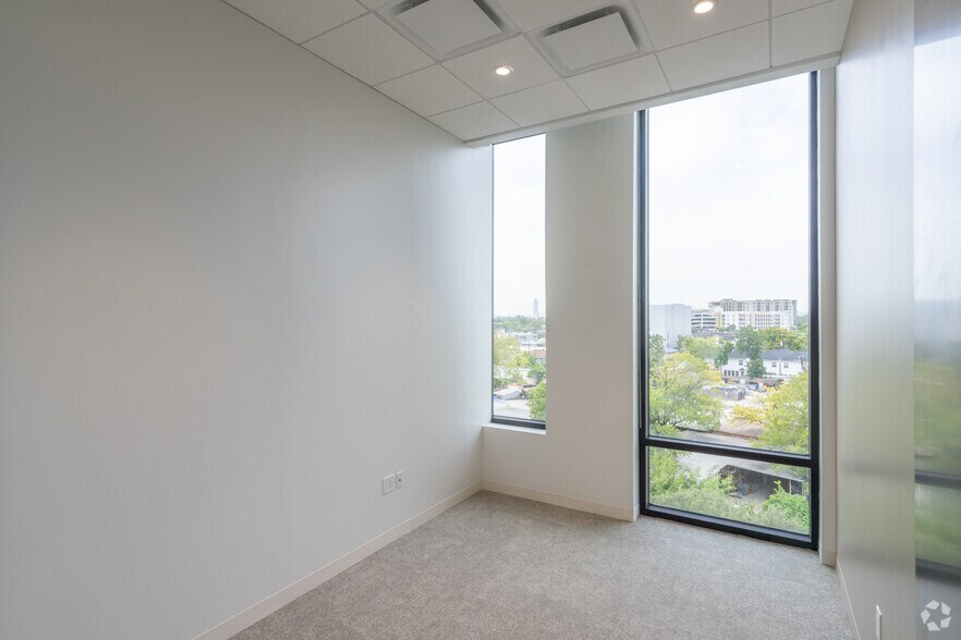 More Photos Of 190 TC Jester Blvd, Houston Office For Lease