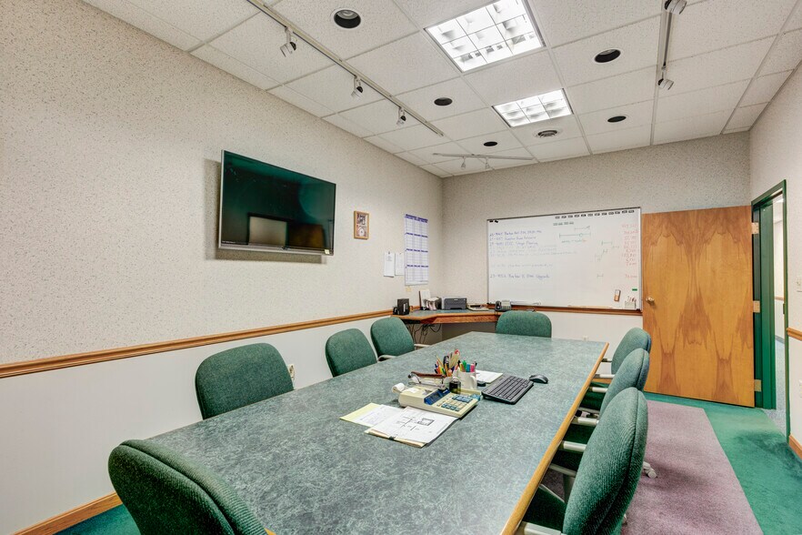 More Photos Of 1355 N Main St, Hampstead Office For Sale