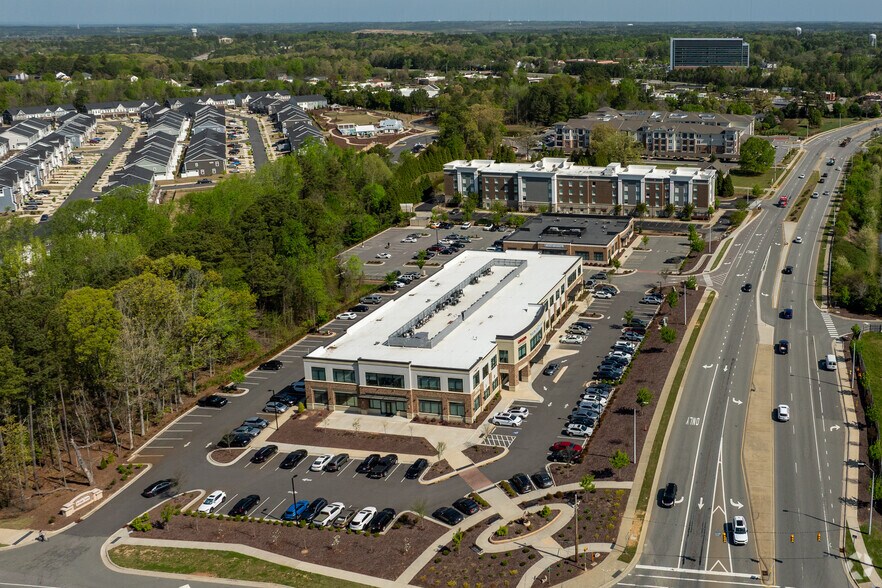 More Photos Of 1070 S Main St, Holly Springs Medical For Lease
