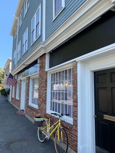 More Photos Of 17-21 Essex St, Marblehead Office For Lease