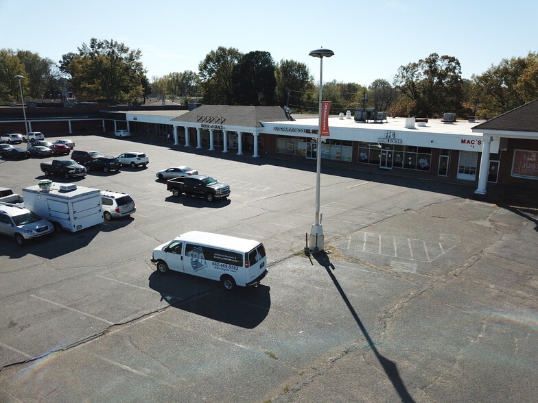More Photos Of 8535-8595 Highway 51 N, Southaven Unknown For Lease