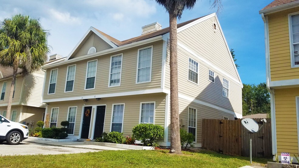 More Photos Of 128 Douglas Rd W, Oldsmar Apartments For Sale