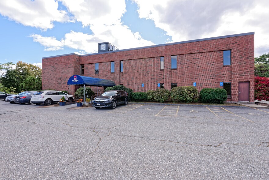 More Photos Of 29 E Mountain St, Worcester Office For Sale