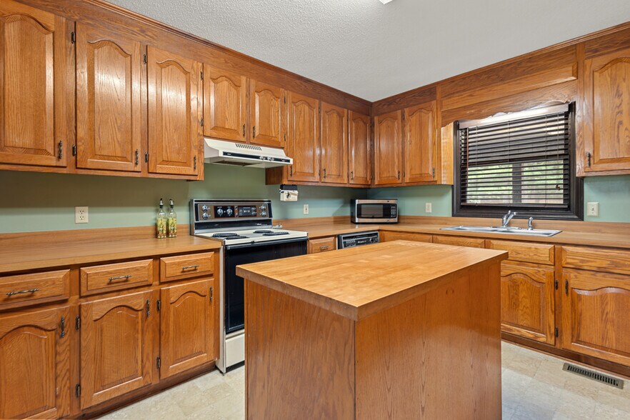 More Photos Of 611 Old E C Womack Rd, Sanford Land For Sale