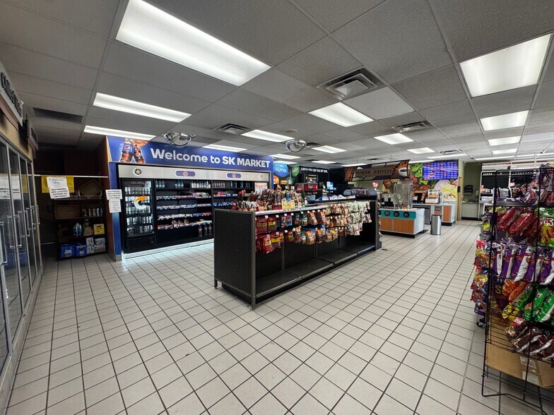 More Photos Of 24551 Lyons Ave, Newhall Service Station For Sale