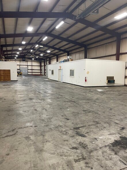 More Photos Of 4241 US Highway 70 E, Smithfield Warehouse For Lease