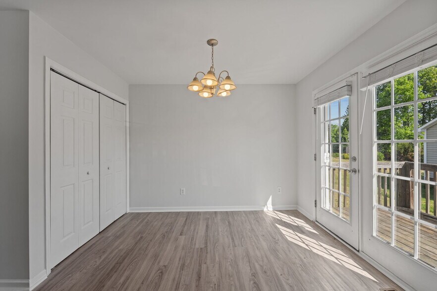 More Photos Of 701 Bob Baxter Dr, Elon Specialty For Sale