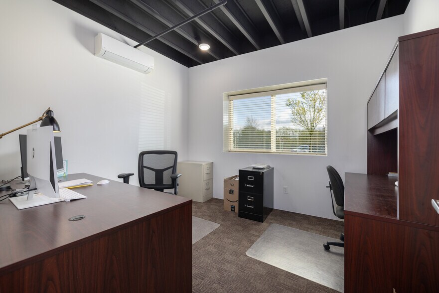 More Photos Of 12375 Reservation Rd, Anacortes Service For Lease